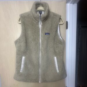 Patagonia Los Gatos Fleece Vest Women’s XL Beige Tan Sherpa Zip-Up
